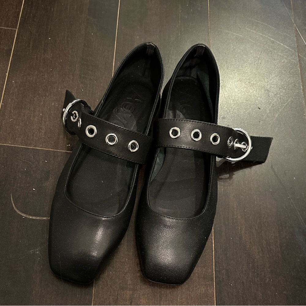 Brand new Aeyde flats